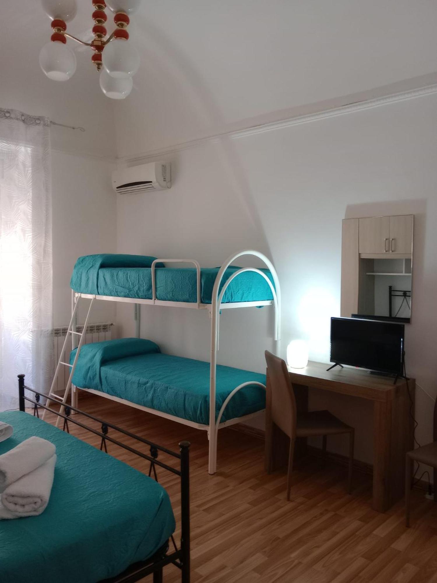 Sweet Home Tra I Due Mari Taranto Eksteriør bilde